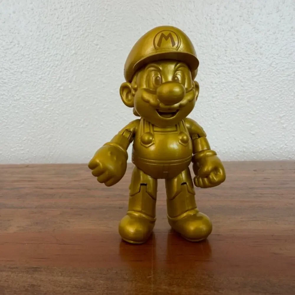 World Of Nintendo 4 Inch Gold Mario Pose-able Action Figure